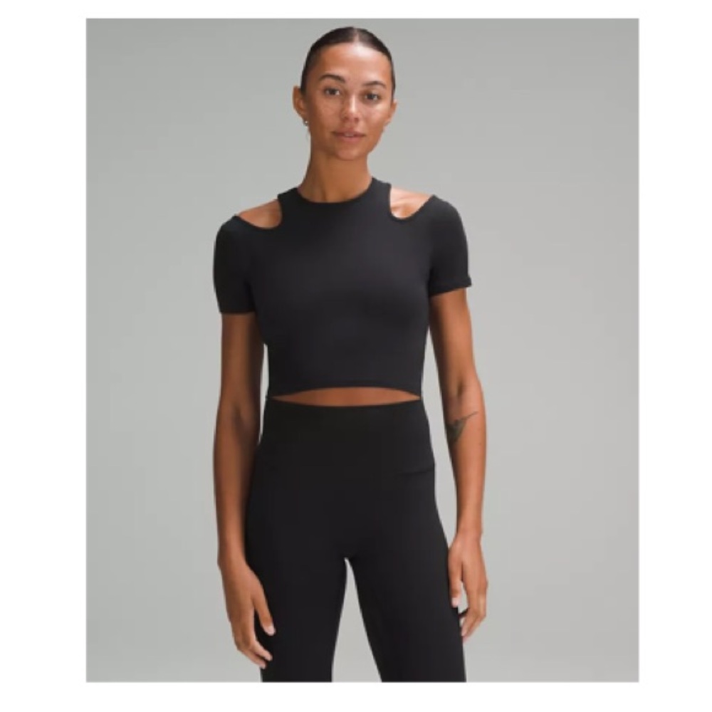 Lululemon shoulder cut out yoga t shirt